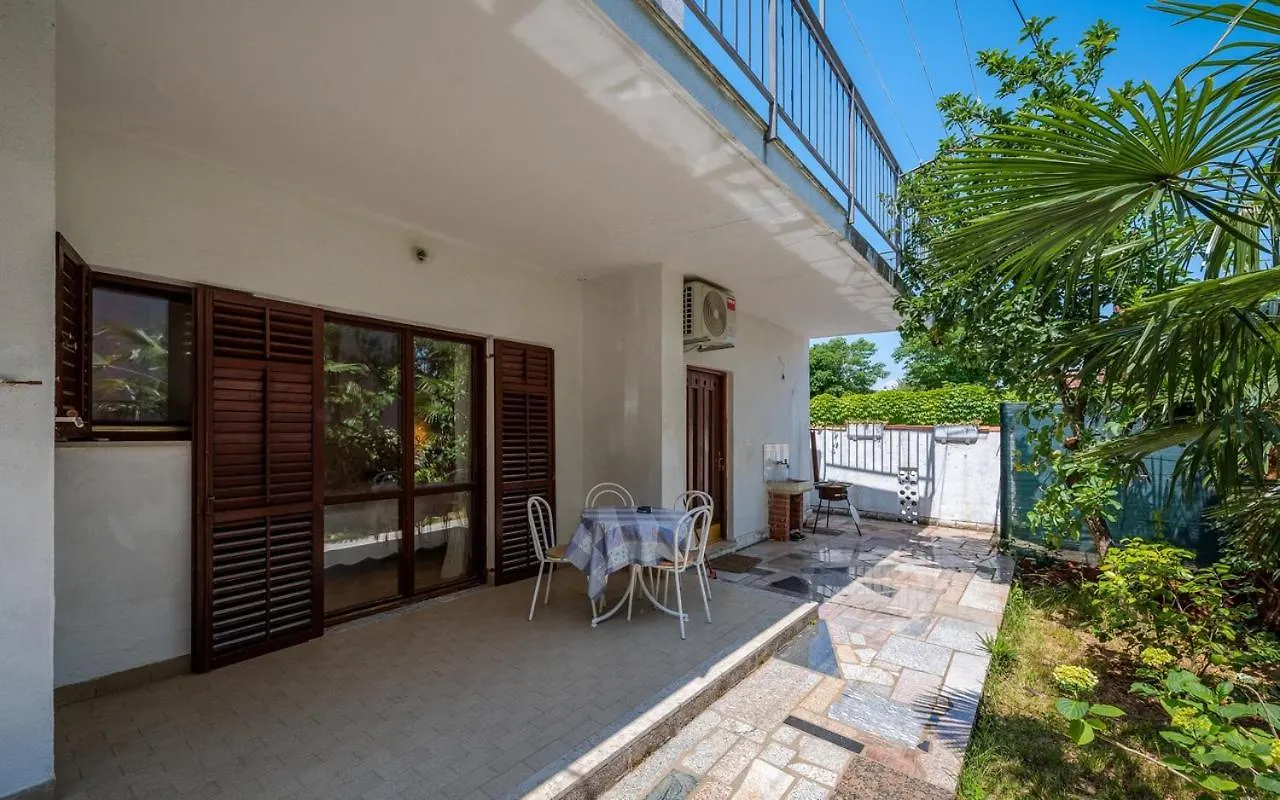 Apartmani Lido Bašanija