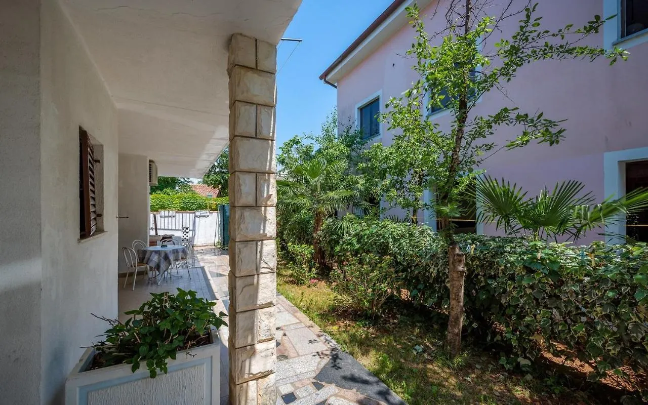 Apartmani Lido Bašanija